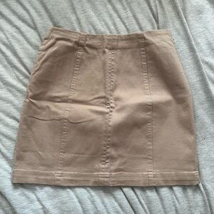 Honey Belle khaki mini skirt. Has zipper and clasp in the back. Size Small
